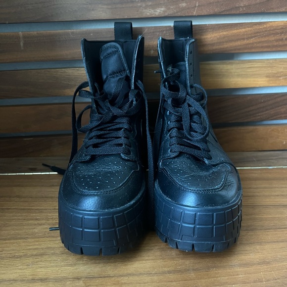 Nike Air Jordan 1 Brooklyn Platform Sneaker - Picture 5 of 8